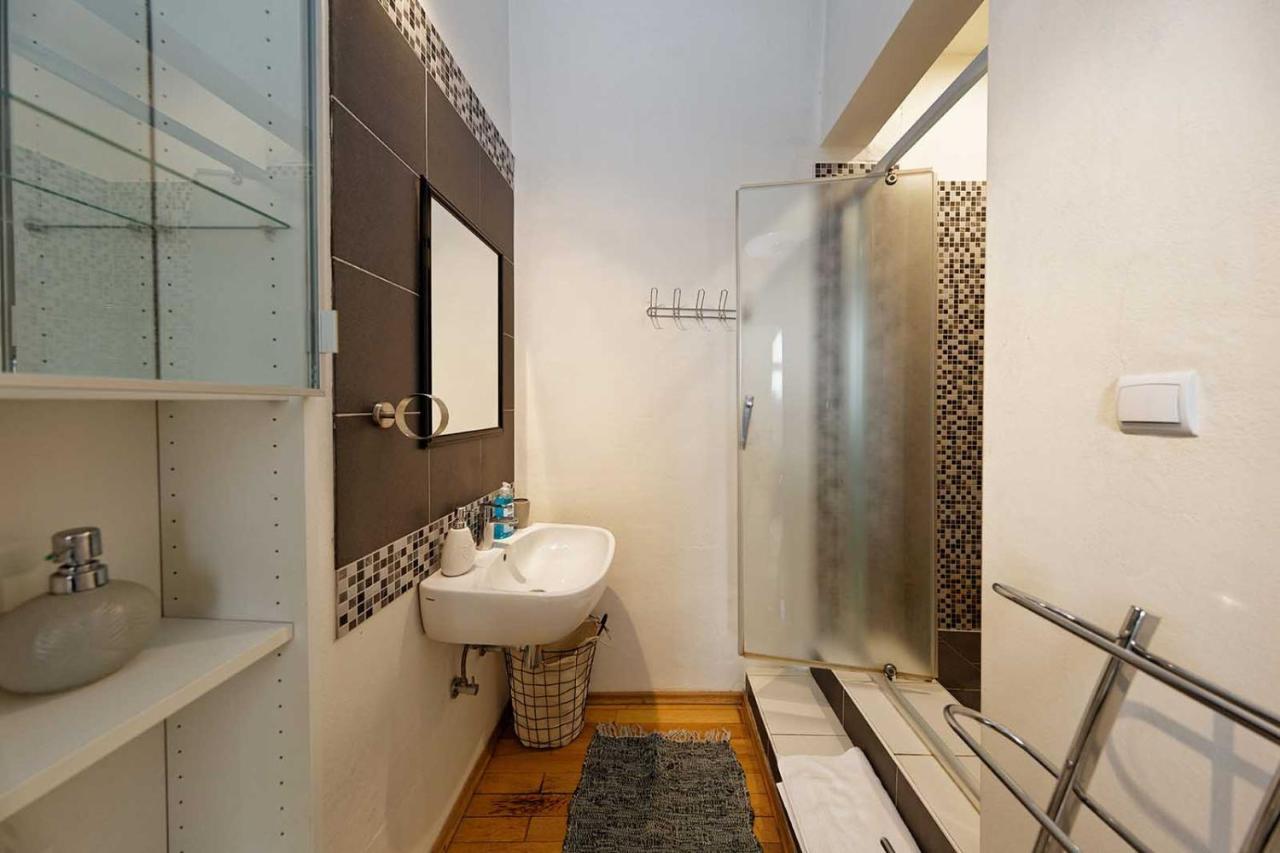 Peter'S Tower Apartments Prague Luaran gambar