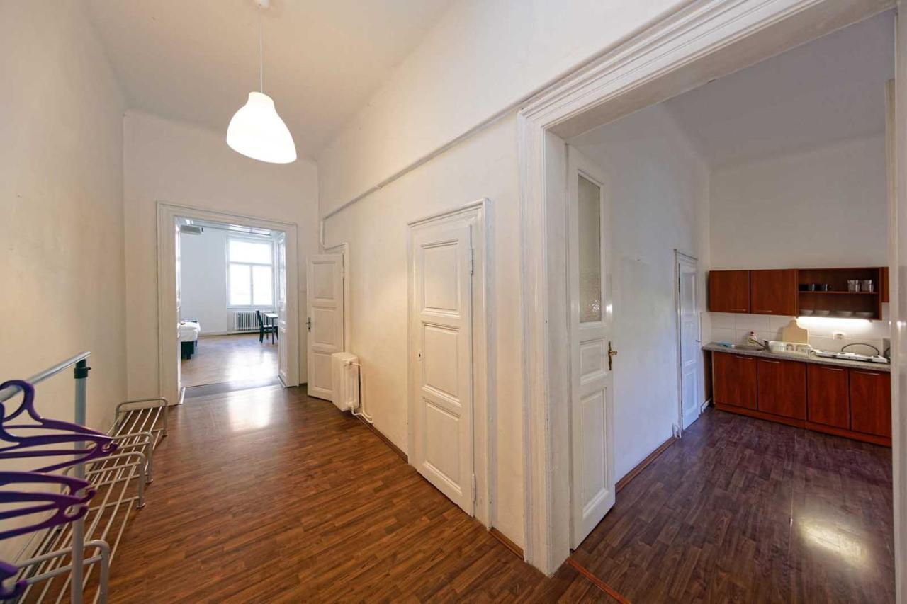 Peter'S Tower Apartments Prague Luaran gambar