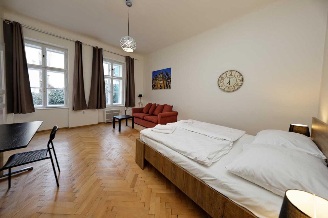 Peter'S Tower Apartments Prague Luaran gambar