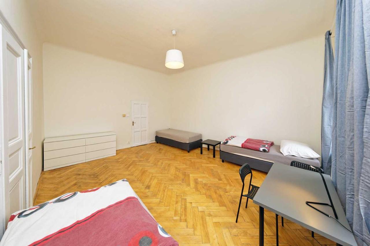 Peter'S Tower Apartments Prague Luaran gambar