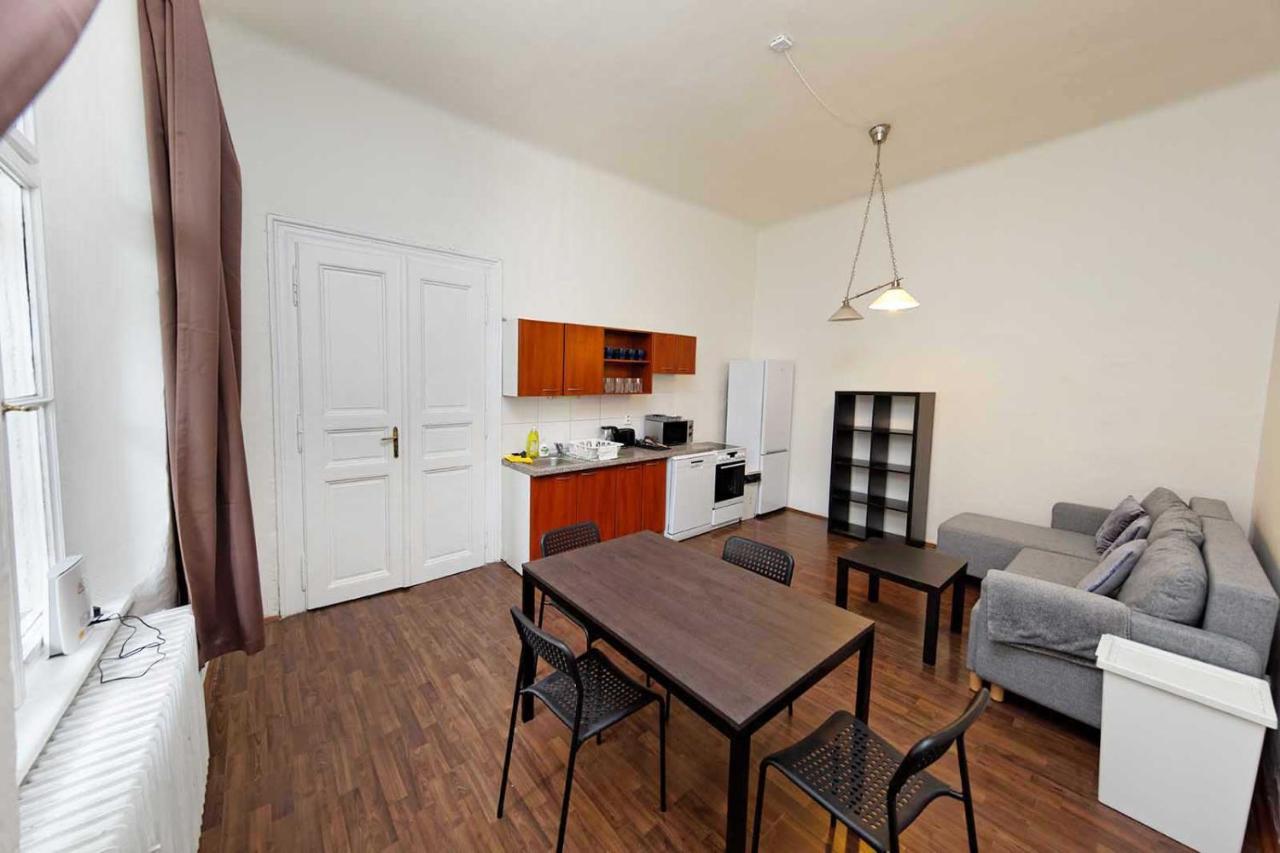 Peter'S Tower Apartments Prague Luaran gambar