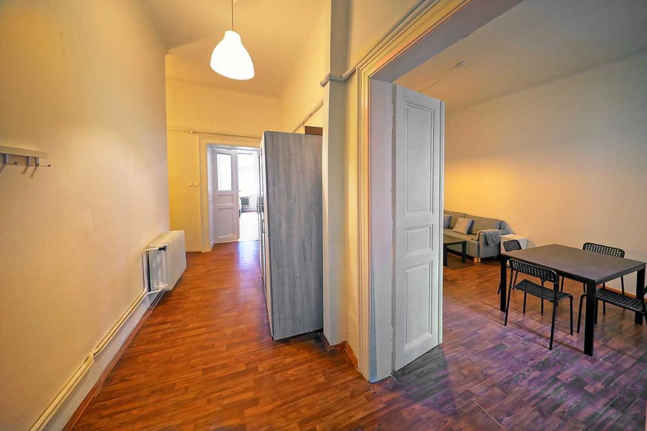 Peter'S Tower Apartments Prague Luaran gambar