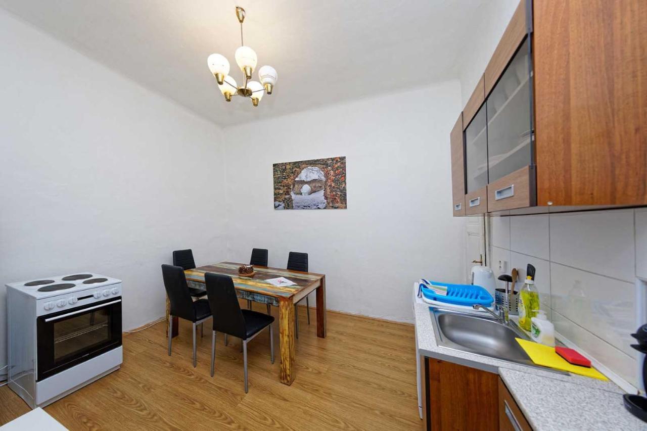 Peter'S Tower Apartments Prague Luaran gambar
