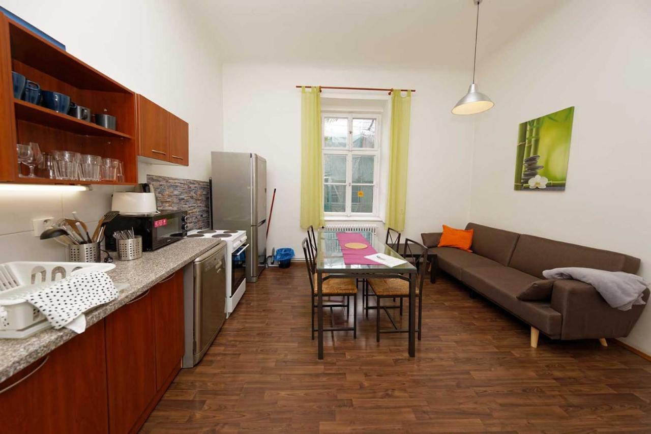 Peter'S Tower Apartments Prague Luaran gambar