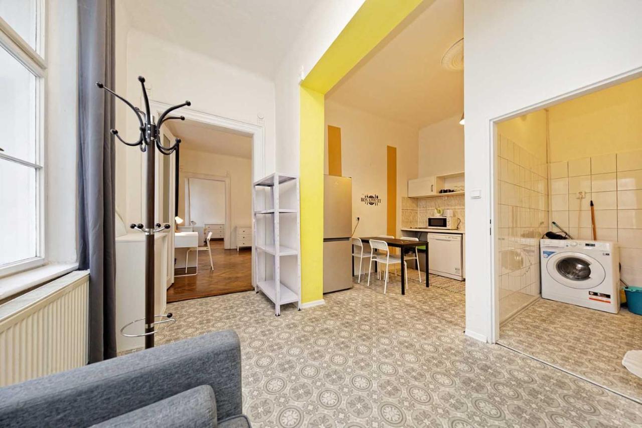 Peter'S Tower Apartments Prague Luaran gambar