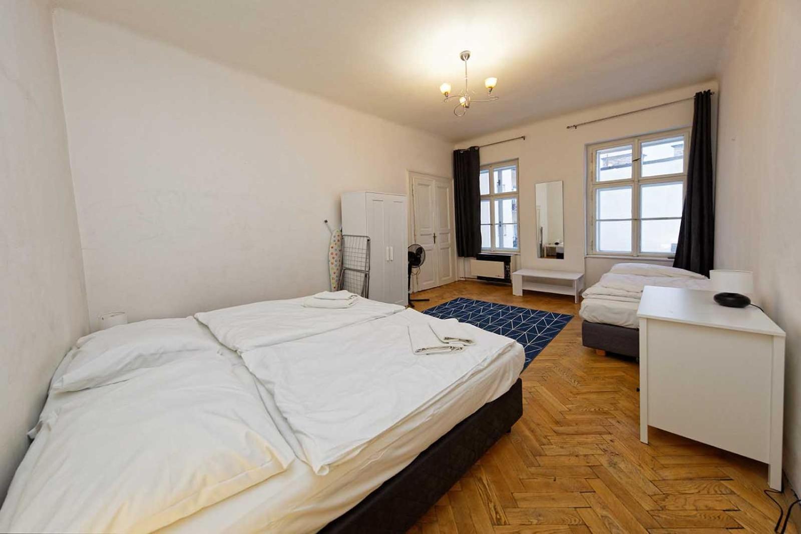 Peter'S Tower Apartments Prague Luaran gambar